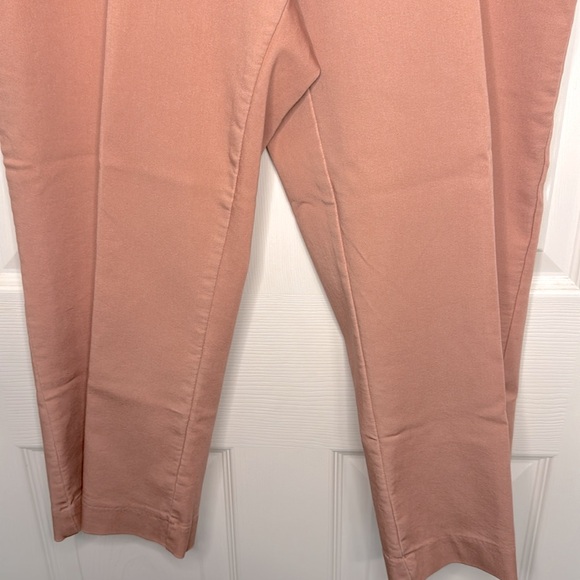 Croft & Barrow Pull On Capris - Picture 3 of 6